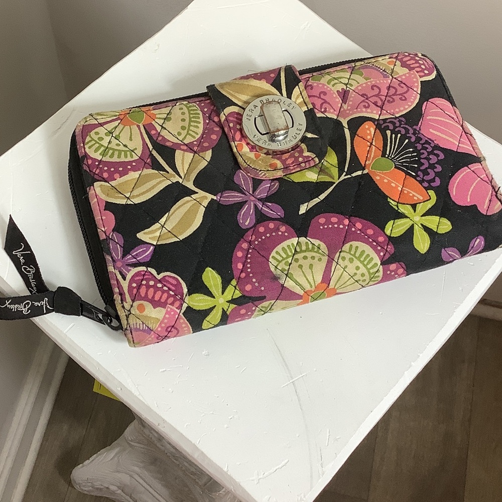 Vera Bradley Multicolor Floral Women's Wallet